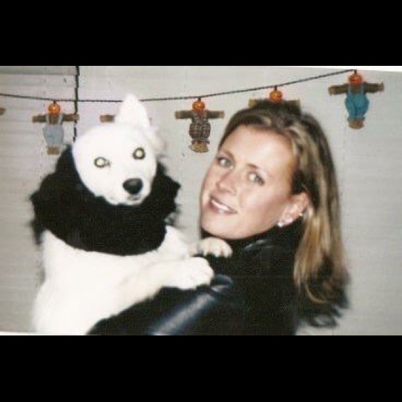 Meet your Posher, Linda - Picture 1 of 3